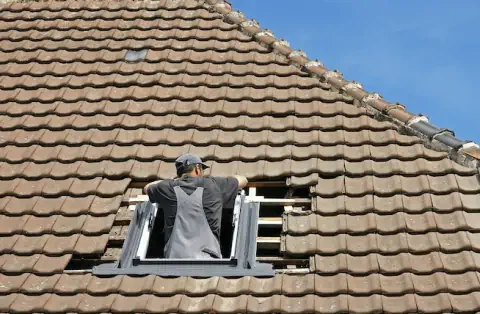 Pose de velux - Tourtour